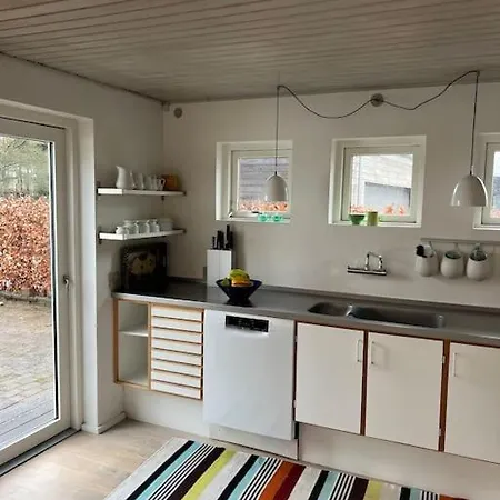 Skont Hus Pa Landet Taet Pa Billund Holiday home *