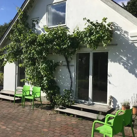 Skont Hus Pa Landet Taet Pa Billund *