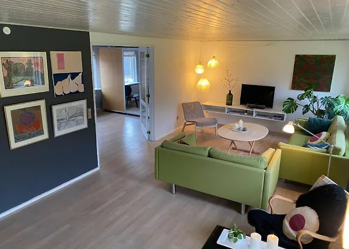 Skont Hus Pa Landet Taet Pa Billund Holiday home Give